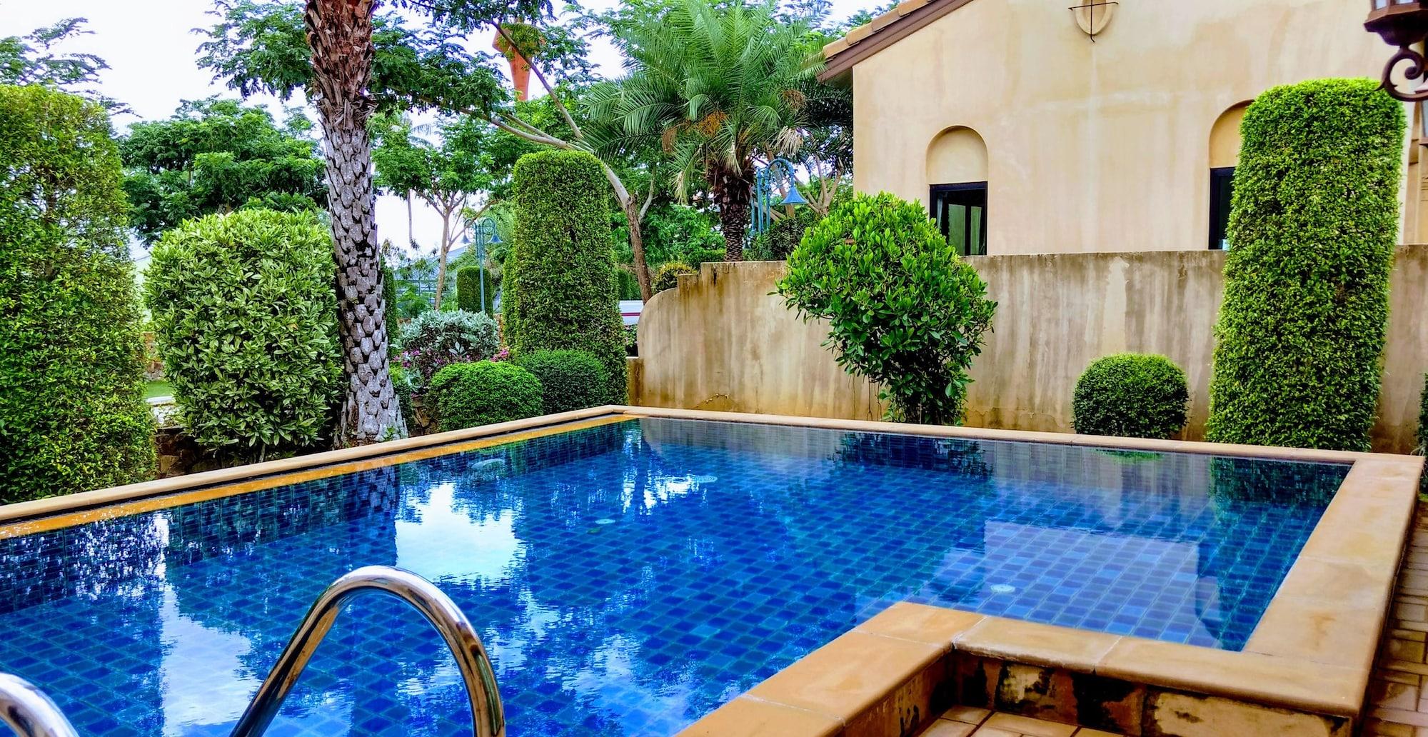 Chivani Pattaya Exterior foto