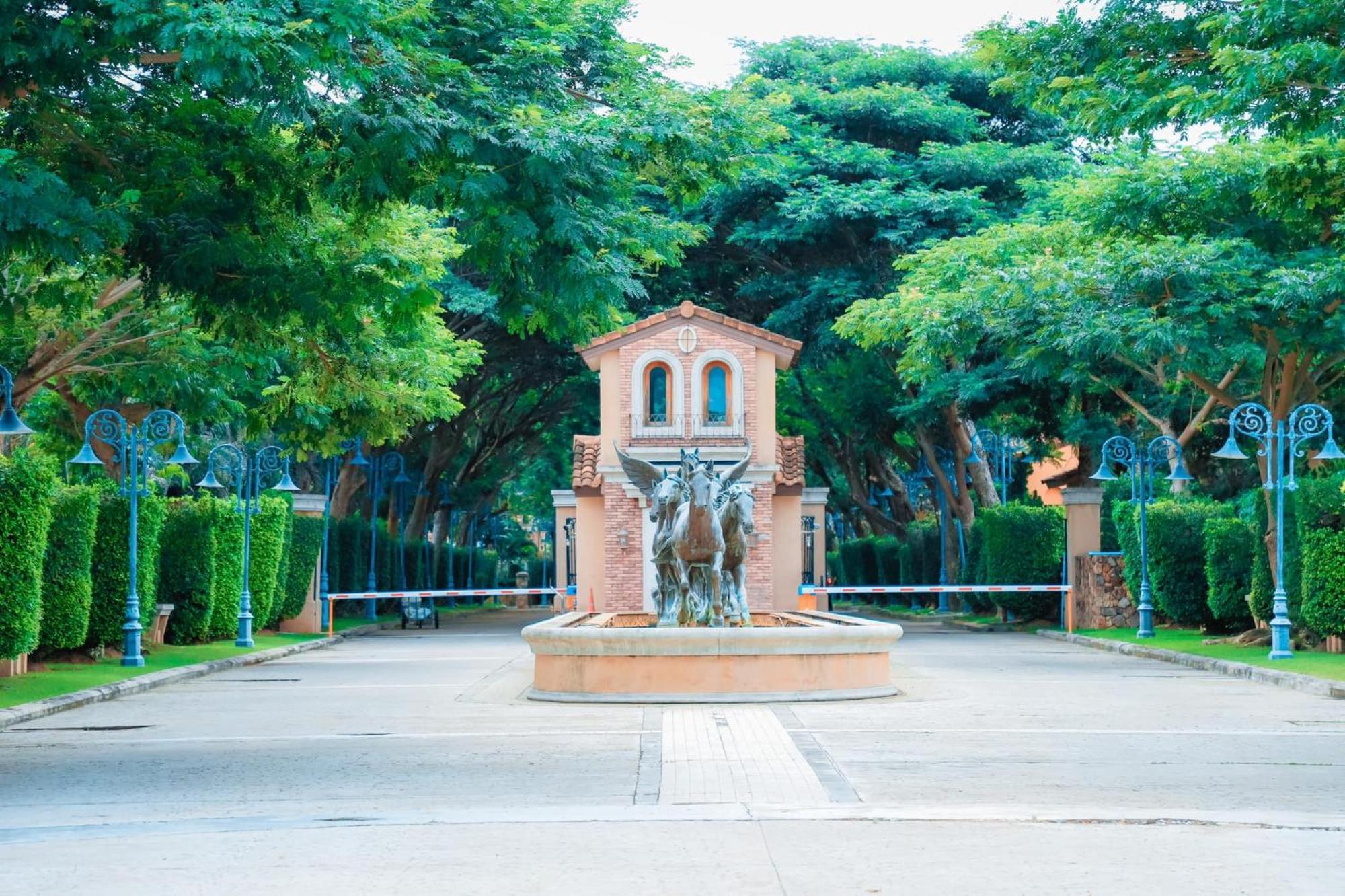 Chivani Pattaya Exterior foto